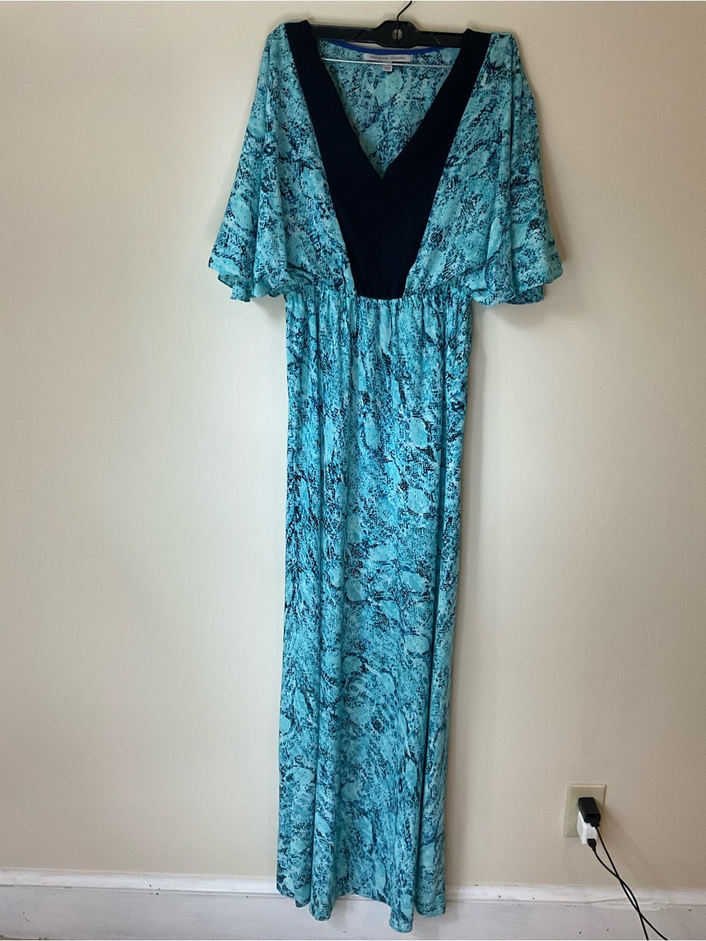 Adrienne Vittadini Turquoise Marble Maxi Dress with Black V-Neck